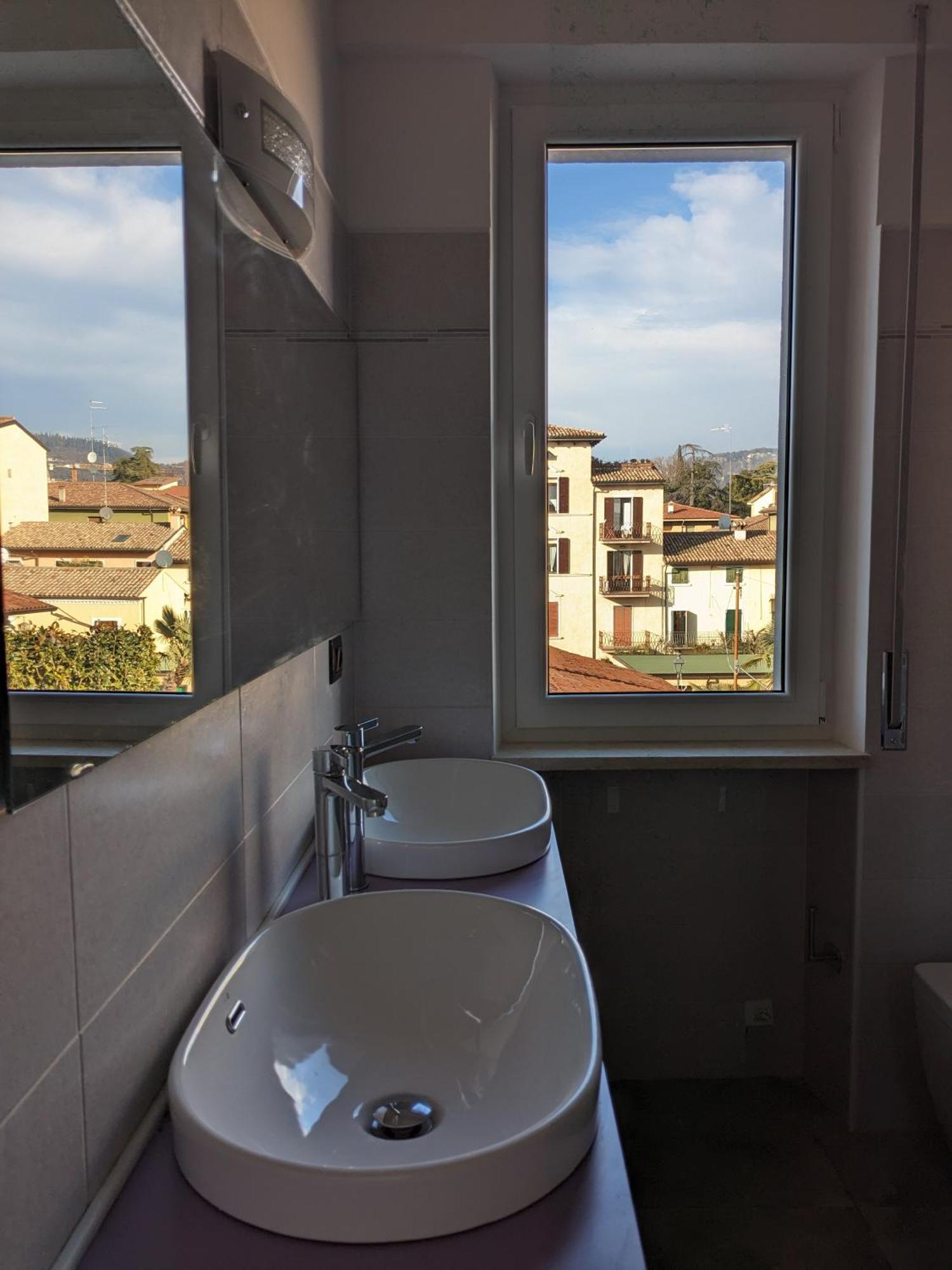 Bardolino Center Apartments المظهر الخارجي الصورة